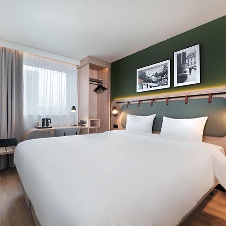 Hotel Campanile Argenteuil Esterno foto