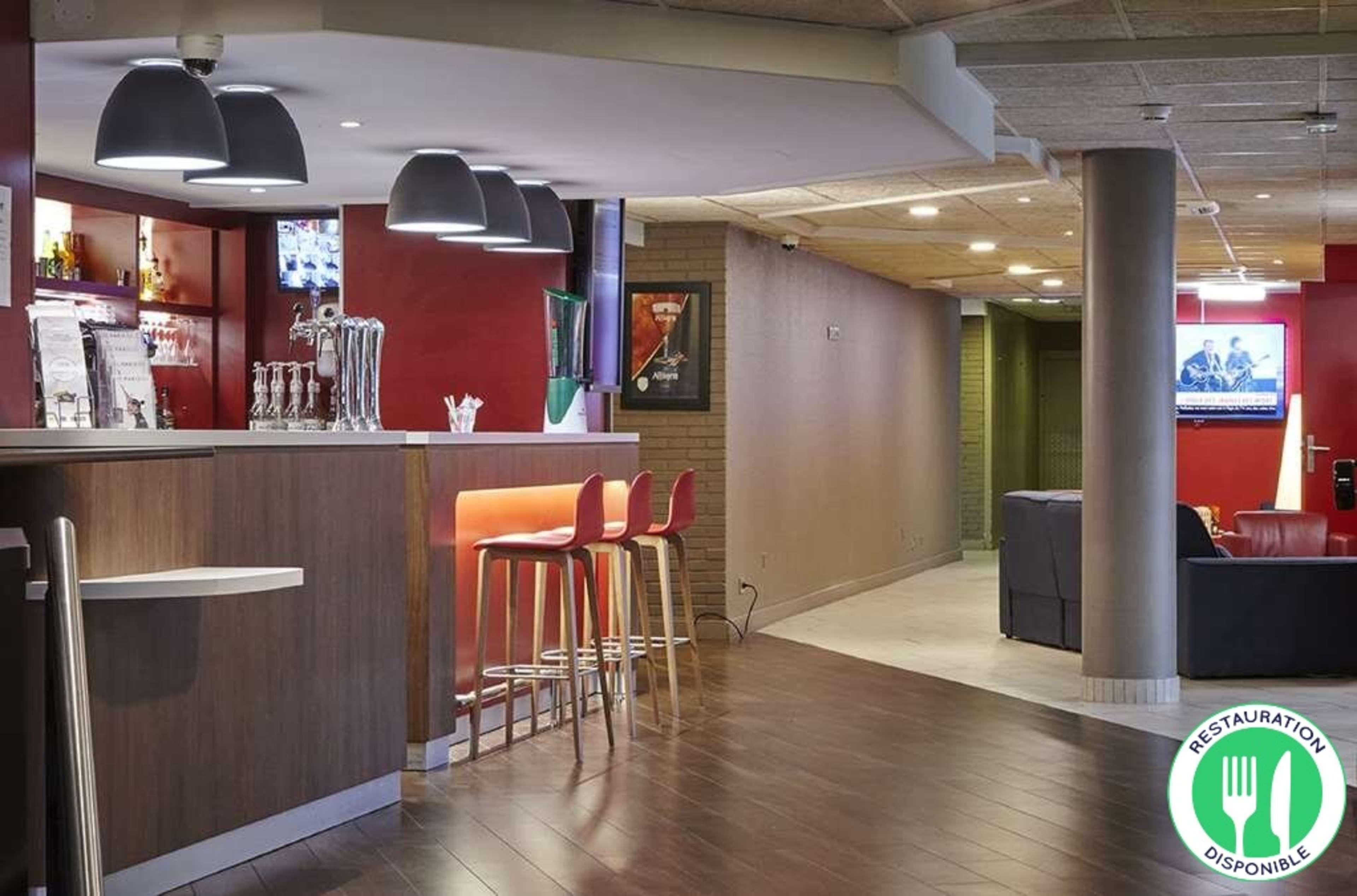Hotel Campanile Argenteuil Esterno foto