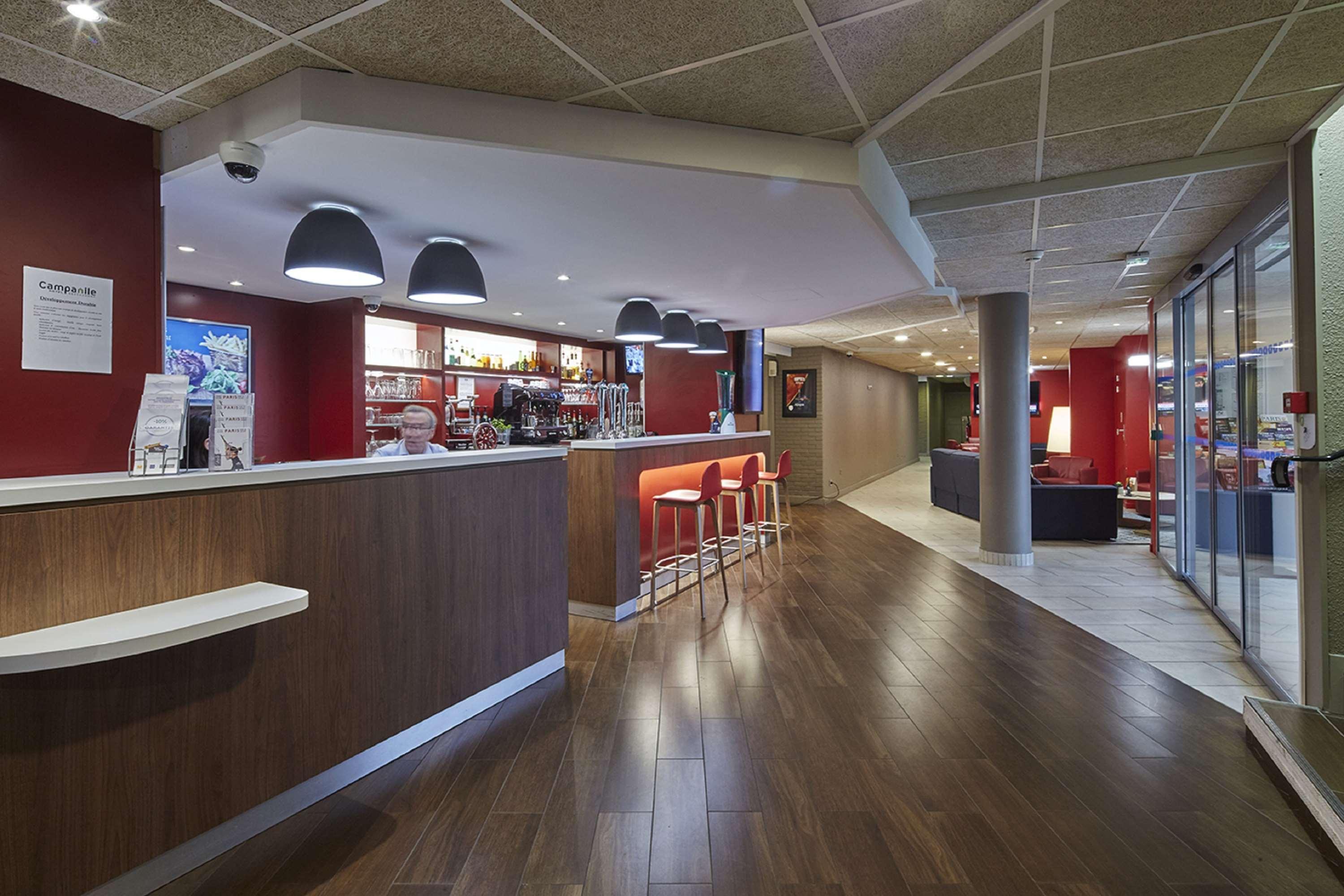 Hotel Campanile Argenteuil Esterno foto