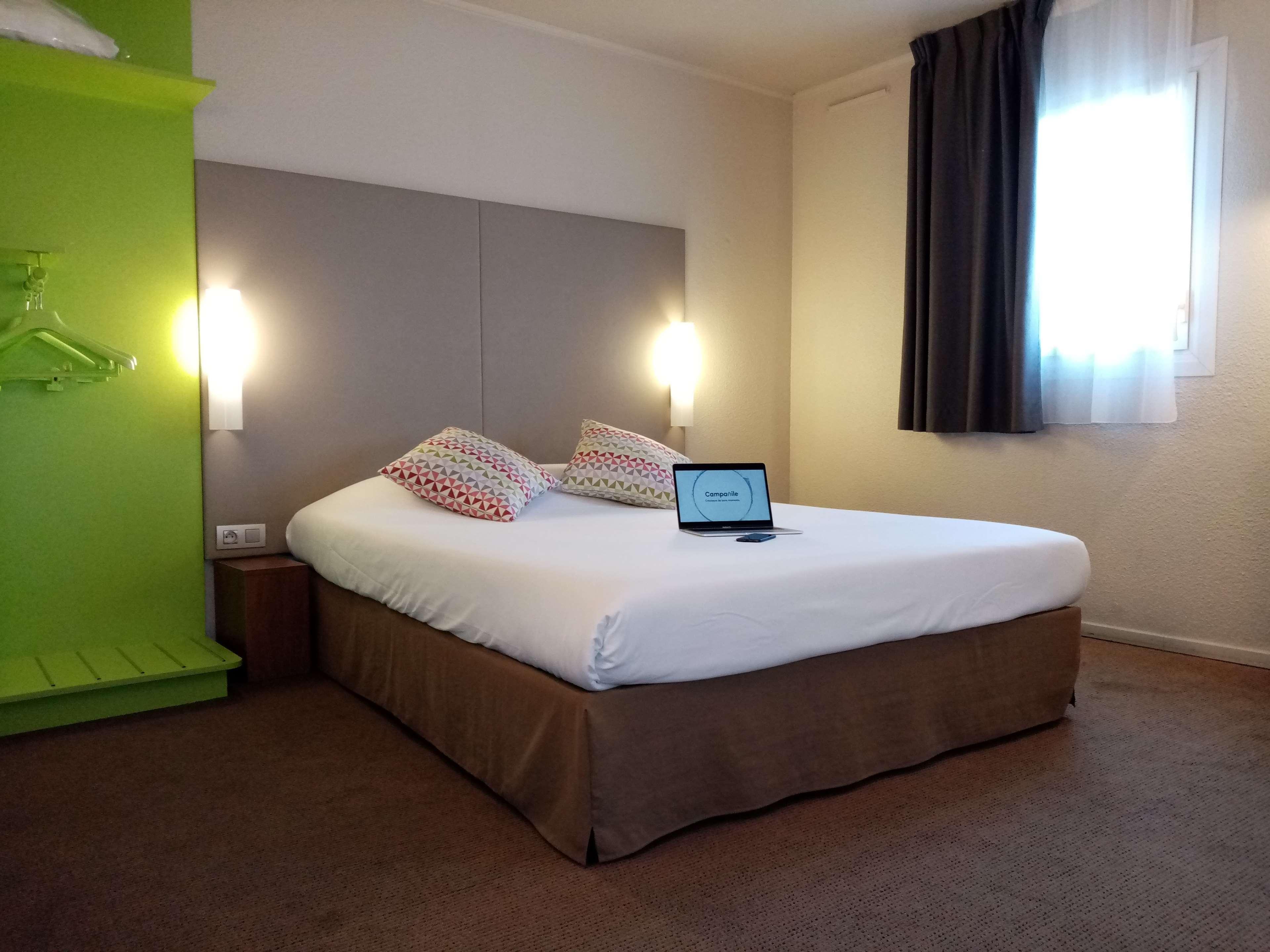 Hotel Campanile Argenteuil Esterno foto