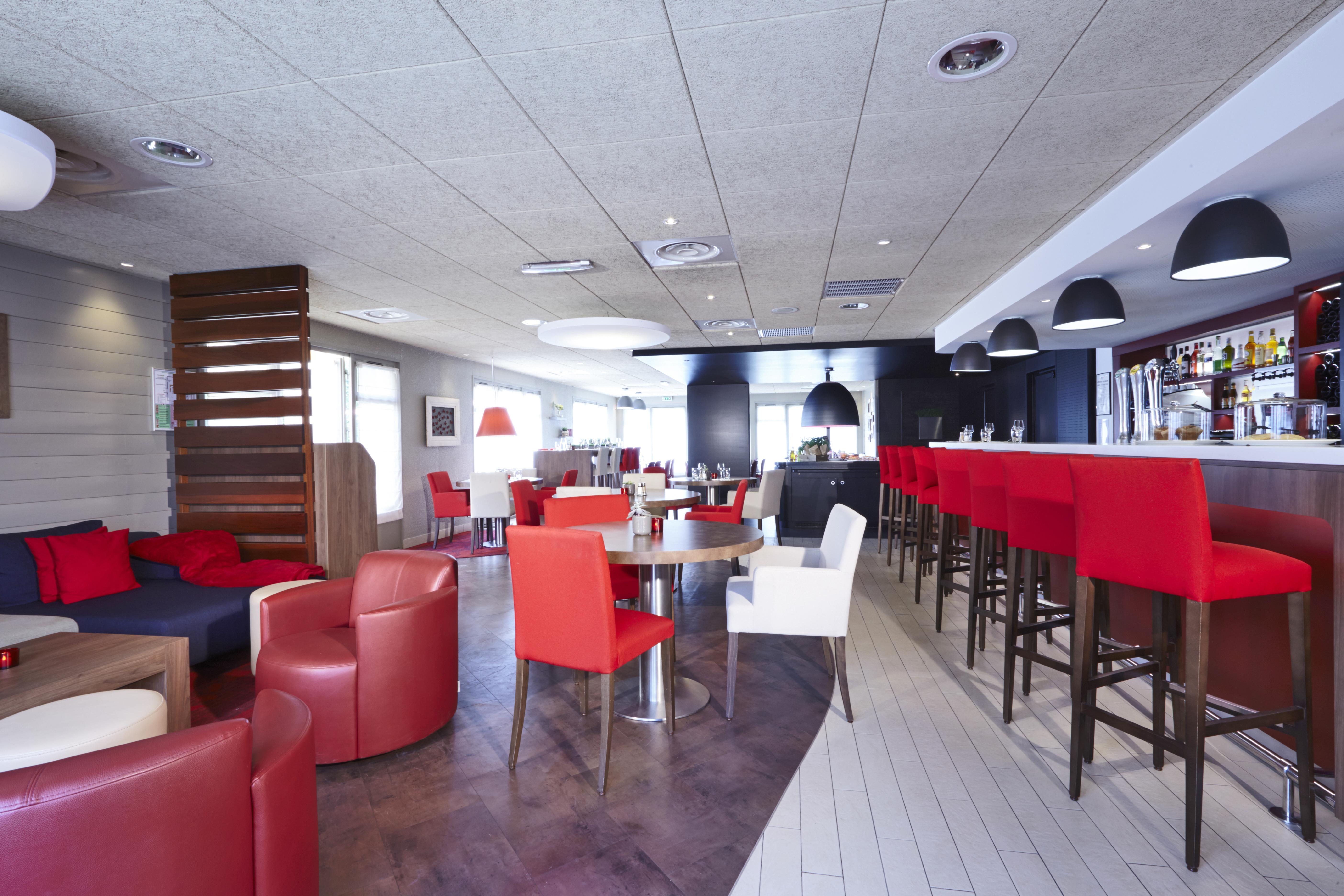 Hotel Campanile Argenteuil Esterno foto